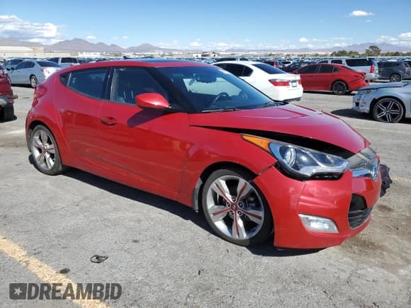 ✅ 2016 Hyundai Veloster • VIN: KMHTC6AD0GU296645 • Lot: 86675155. Listed on Copart with 44,596 mi. Free auction sales archive from the USA and detailed vehicle history report at DreamBid. Image 4.