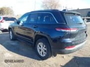 ✅ 2023 Jeep Grand Cherokee Limited • VIN: 1C4RJHBG1PC627893 • Lot: 43749758. Wystawiony na IAAI z przebiegiem 31 325 mil. Bezpłatny archiwum sprzedaży aukcyjnych z USA i szczegółowy raport historii pojazdu na DreamBid. Zdjęcie 3.
