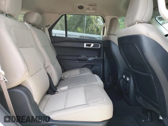 ✅ 2020 Ford Explorer • VIN: 1FMSK7BH5LGC67270 • Lot: 55732835. Wystawiony na Copart z przebiegiem Nie podano. Bezpłatny archiwum sprzedaży aukcyjnych z USA i szczegółowy raport historii pojazdu na DreamBid. Zdjęcie 11.