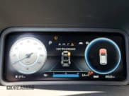 ✅ 2022 Hyundai Kona Limited • VIN: KM8K5CA36NU823581 • Лот: 66011574. Опубликован ранее на Copart с пробегом 39 233 миль. Бесплатный доступ к архиву аукционных продаж из США и подробный отчёт об истории автомобиля на DreamBid. Изображение 9.