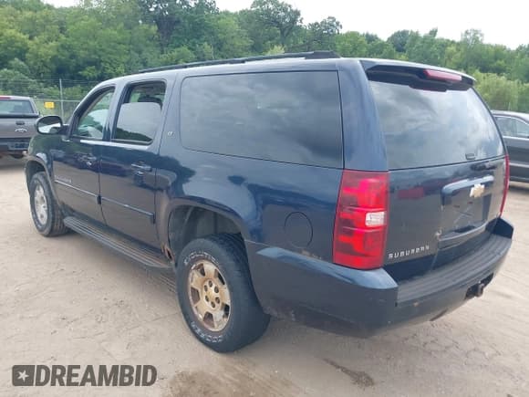 ✅ 2007 Chevrolet Suburban LT • VIN: 1GNFK16397R262365 • Lot: 42824307. Listed on IAAI with 188,043 mi. Free auction sales archive from the USA and detailed vehicle history report at DreamBid. Image 3.