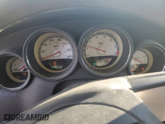 2010 Dodge Charger SXT с VIN 2B3CA3CV0AH186799, выставлен на аукционе Copart как лот 70600884 с пробегом 206 635 миль миль и Списание • Salvage title. История ставок и продаж доступна на DreamBid. Изображение 9.