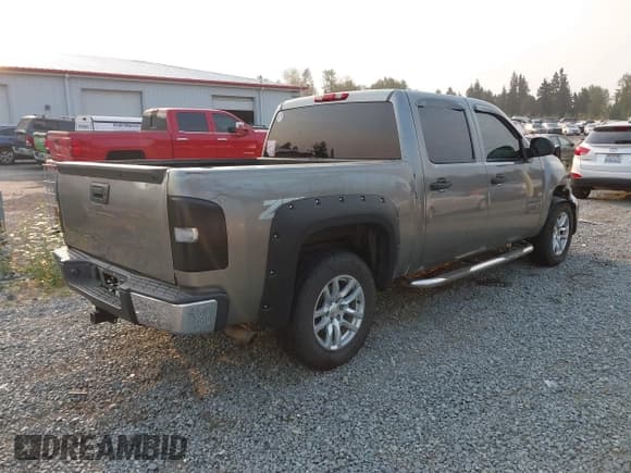 ✅ 2007 Chevrolet Silverado 1500 1LT • VIN: 2GCEK13M771624915 • Lot: 43140224. Listed on IAAI with 234,086 mi. Free auction sales archive from the USA and detailed vehicle history report at DreamBid. Image 4.