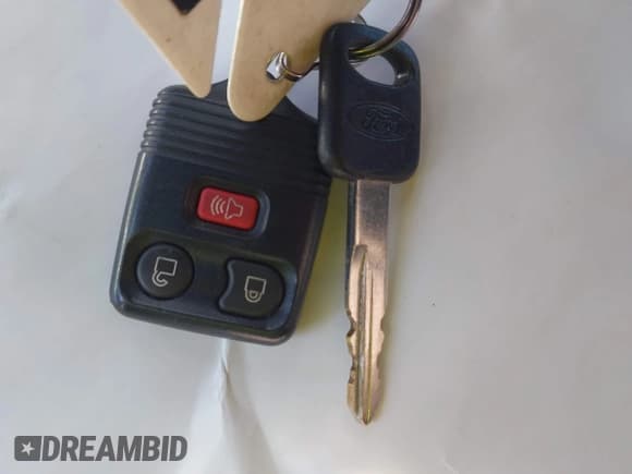 ✅ 2011 Ford Econoline Cargo Commercial • VIN: 1FTNE2EL2BDB32047 • Lot: 43218450. Listed on IAAI with 123,619 mi. Free auction sales archive from the USA and detailed vehicle history report at DreamBid. Image 11.