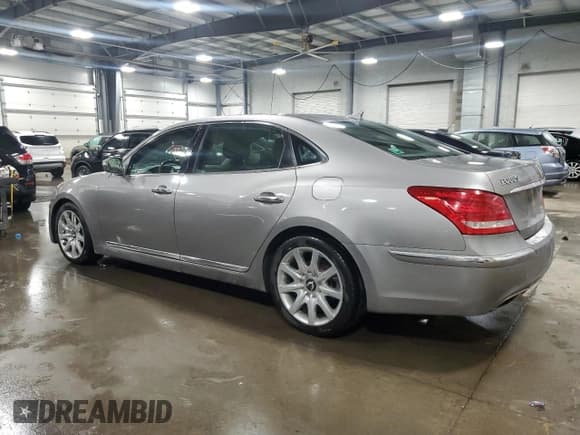 ✅ 2011 Hyundai Equus Signature • VIN: KMHGH4JF0BU035274 • Lot: 86710805. Listed on Copart with 126,952 mi. Free auction sales archive from the USA and detailed vehicle history report at DreamBid. Image 2.
