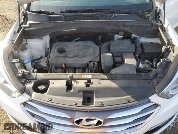 ✅ 2017 Hyundai Santa Fe 2.4L • VIN: 5NMZUDLB5HH035516 • Lot: 92186305. Listed on Copart with 158,230 mi. Free auction sales archive from the USA and detailed vehicle history report at DreamBid. Image 11.