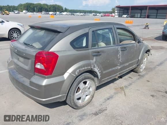 ✅ 2008 Dodge Caliber SE • VIN: 1B3HB28B08D704266 • Lot: 43183692. Listed on IAAI with 139,653 mi. Free auction sales archive from the USA and detailed vehicle history report at DreamBid. Image 4.