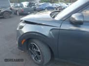 ✅ 2024 Kia Soul EX • VIN: KNDJ33AU3R7921633 • Lot: 43306101. Listed on IAAI with 25,151 mi. Free auction sales archive from the USA and detailed vehicle history report at DreamBid. Image 21.