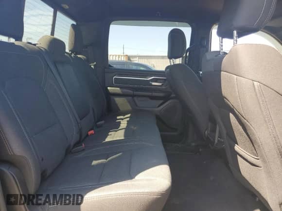 2019 Ram 1500 Big Horn с VIN 1C6SRFFT7KN555706, выставлен на аукционе Copart как лот 70169395 с пробегом 105 043 миль миль и Списание • Salvage title. История ставок и продаж доступна на DreamBid. Изображение 11.