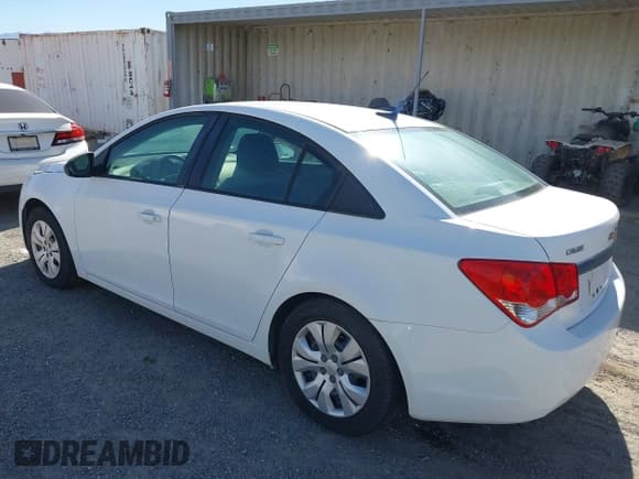 ✅ 2013 Chevrolet Cruze LS • VIN: 1G1PB5SG8D7105083 • Lot: 43638216. Listed on IAAI with 125,417 mi. Free auction sales archive from the USA and detailed vehicle history report at DreamBid. Image 3.