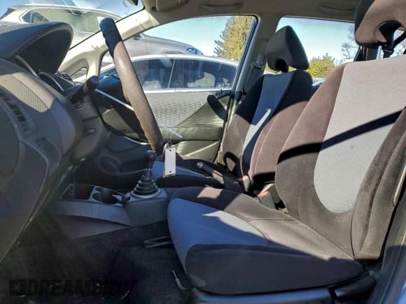 ✅ 2008 Honda Fit • VIN: JHMGD37458S065051 • Lot: 94601665. Listed on Copart with 87,539 mi. Free auction sales archive from the USA and detailed vehicle history report at DreamBid. Image 7.