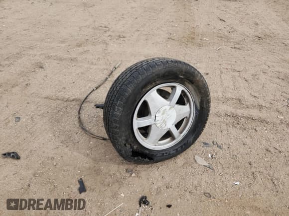 ✅ 2003 GMC Envoy SLE • VIN: 1GKDS13S832105137 • Lot: 70865655. Listed on Copart with 272,540 mi. Free auction sales archive from the USA and detailed vehicle history report at DreamBid. Image 13.