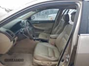 ✅ 2005 Honda Accord EX-L • VIN: 1HGCM56815A079144 • Lot: 95557175. Wystawiony na Copart z przebiegiem 216 647 mil. Bezpłatny archiwum sprzedaży aukcyjnych z USA i szczegółowy raport historii pojazdu na DreamBid. Zdjęcie 7.