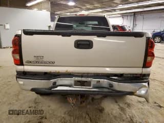 ✅ 2006 Chevrolet Silverado 1500 LT1 • VIN: 1GCEK19Z86Z217517 • Лот: 81773084. Опубликован ранее на Copart с пробегом 249 395 миль. Бесплатный доступ к архиву аукционных продаж из США и подробный отчёт об истории автомобиля на DreamBid. Изображение 6.