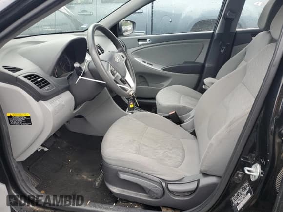 ✅ 2013 Hyundai Accent GLS • VIN: KMHCU4AE6DU581193 • Лот: 68736574. Опубликован ранее на Copart с пробегом 93 056 миль. Бесплатный доступ к архиву аукционных продаж из США и подробный отчёт об истории автомобиля на DreamBid. Изображение 7.