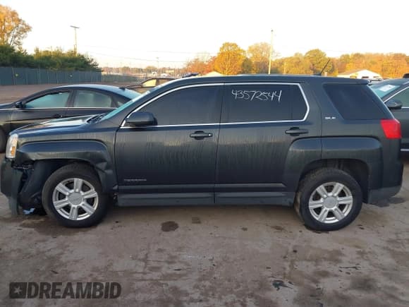 ✅ 2014 GMC Terrain SLE • VIN: 2GKFLVEK1E6131191 • Lot: 43572544. Wystawiony na IAAI z przebiegiem 138 629 mil. Bezpłatny archiwum sprzedaży aukcyjnych z USA i szczegółowy raport historii pojazdu na DreamBid. Zdjęcie 14.