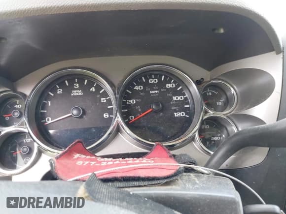 ✅ 2012 Chevrolet Silverado 2500HD • VIN: 1GB2KVCG0CZ253378 • Lot: 42311906. Wystawiony na IAAI z przebiegiem Nie podano. Bezpłatny archiwum sprzedaży aukcyjnych z USA i szczegółowy raport historii pojazdu na DreamBid. Zdjęcie 7.