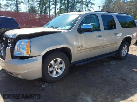 ✅ 2012 GMC Yukon XL SLT • VIN: 1GKS1KE01CR104625 • Lot: 41591681. Listed on IAAI with 170,469 mi. Free auction sales archive from the USA and detailed vehicle history report at DreamBid. Image 20.