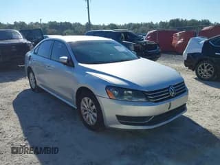 ✅ 2014 Volkswagen Passat Wolfsburg Edition • VIN: 1VWAH7A32EC005721 • Lot: 41680967. Wystawiony na IAAI z przebiegiem 151 117 mil. Bezpłatny archiwum sprzedaży aukcyjnych z USA i szczegółowy raport historii pojazdu na DreamBid. Zdjęcie 1.