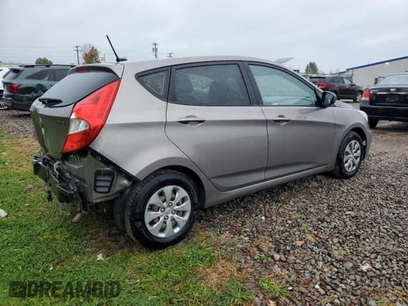 ✅ 2017 Hyundai Accent SE • VIN: KMHCT5AE9HU363148 • Лот: 72572304. Опубликован ранее на Copart с пробегом 123 063 миль. Бесплатный доступ к архиву аукционных продаж из США и подробный отчёт об истории автомобиля на DreamBid. Изображение 3.