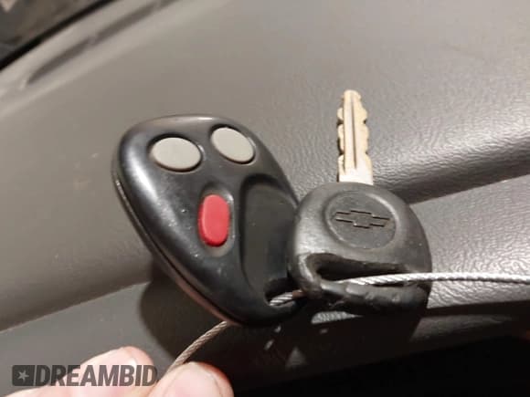 ✅ 2006 Chevrolet Silverado 1500 LT1 • VIN: 2GCEK13Z561329466 • Лот: 41191062. Опубликован ранее на IAAI с пробегом 208 661 миль. Бесплатный доступ к архиву аукционных продаж из США и подробный отчёт об истории автомобиля на DreamBid. Изображение 11.