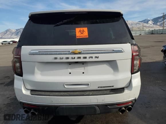 ✅ 2023 Chevrolet Suburban Premier • VIN: 1GNSKFKD2PR298800 • Lot: 80993954. Wystawiony na Copart z przebiegiem Nie podano. Bezpłatny archiwum sprzedaży aukcyjnych z USA i szczegółowy raport historii pojazdu na DreamBid. Zdjęcie 6.