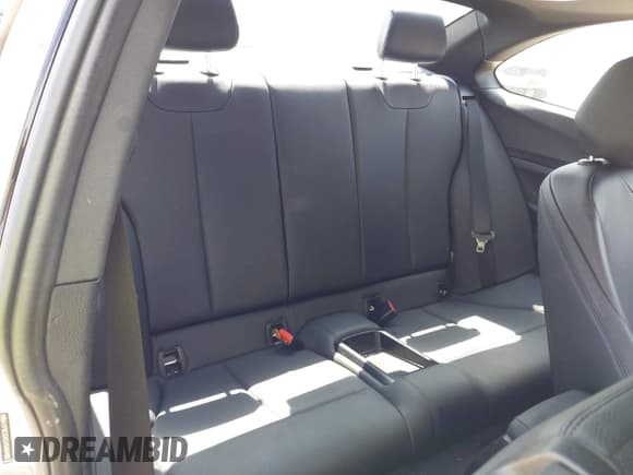 ✅ 2016 BMW 2 Series 228i • VIN: WBA1F9C5XGV546460 • Lot: 43339445. Listed on IAAI with 124,120 mi. Free auction sales archive from the USA and detailed vehicle history report at DreamBid. Image 8.