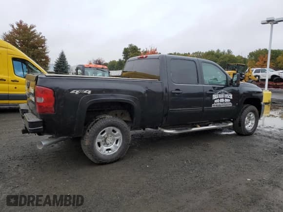 ✅ 2009 Chevrolet Silverado 2500HD LT • VIN: 1GCHK53609F172081 • Lot: 75679774. Wystawiony na Copart z przebiegiem 234 163 mil. Bezpłatny archiwum sprzedaży aukcyjnych z USA i szczegółowy raport historii pojazdu na DreamBid. Zdjęcie 3.