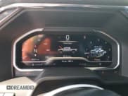 ✅ 2024 GMC Sierra 2500HD Denali Ultimate • VIN: 1GT49XEY7RF114456 • Lot: 70544305. Wystawiony na Copart z przebiegiem 80 971 mil. Bezpłatny archiwum sprzedaży aukcyjnych z USA i szczegółowy raport historii pojazdu na DreamBid. Zdjęcie 9.