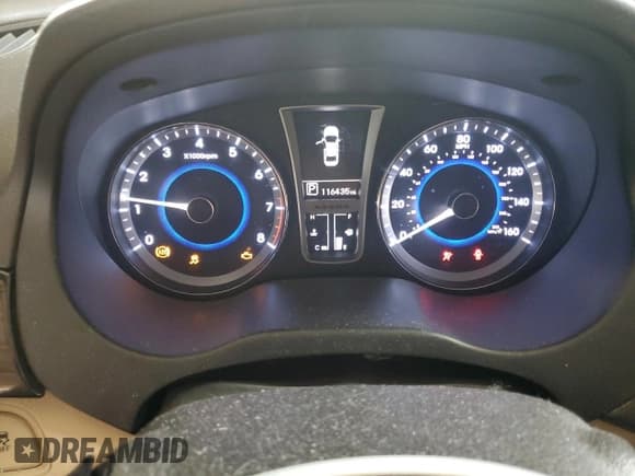 ✅ 2013 Hyundai Azera • VIN: KMHFG4JG7DA204587 • Lot: 90932065. Listed on Copart with 116,435 mi. Free auction sales archive from the USA and detailed vehicle history report at DreamBid. Image 9.