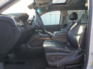 ✅ 2017 Chevrolet Tahoe LT • VIN: 1GNSCBKC2HR339330 • Lot: 86656965. Wystawiony na Copart z przebiegiem 108 766 mil. Bezpłatny archiwum sprzedaży aukcyjnych z USA i szczegółowy raport historii pojazdu na DreamBid. Zdjęcie 7.