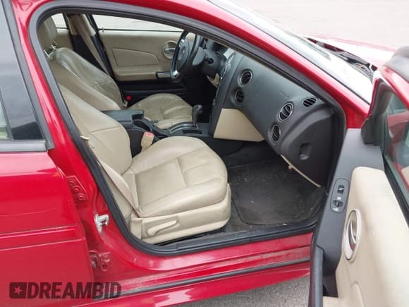 ✅ 2007 Pontiac Grand Prix • VIN: 2G2WP552471192409 • Lot: 43584994. Wystawiony na IAAI z przebiegiem 165 276 mil. Bezpłatny archiwum sprzedaży aukcyjnych z USA i szczegółowy raport historii pojazdu na DreamBid. Zdjęcie 5.