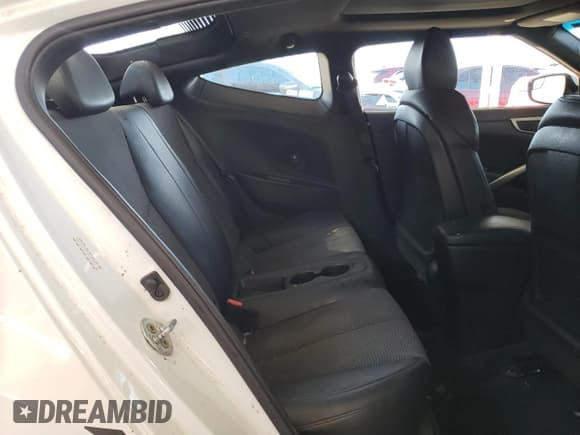 ✅ 2016 Hyundai Veloster • VIN: KMHTC6AD7GU280037 • Lot: 79851114. Wystawiony na Copart z przebiegiem 187 006 mil. Bezpłatny archiwum sprzedaży aukcyjnych z USA i szczegółowy raport historii pojazdu na DreamBid. Zdjęcie 12.