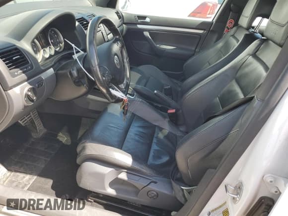 ✅ 2007 Volkswagen Golf GTI • VIN: WVWHV71K17W040107 • Лот: 67652164. Опубликован ранее на Copart с пробегом 172 255 миль. Бесплатный доступ к архиву аукционных продаж из США и подробный отчёт об истории автомобиля на DreamBid. Изображение 7.