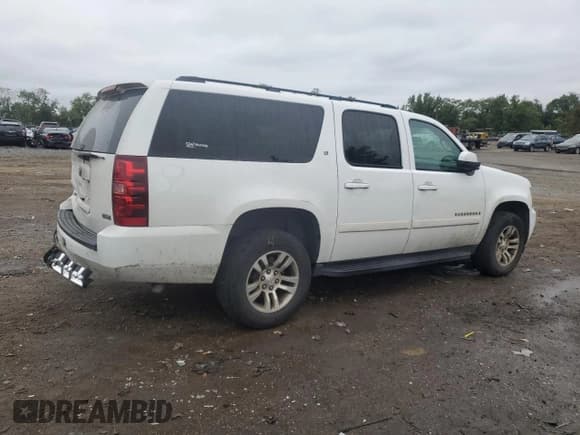 ✅ 2008 Chevrolet Suburban 3LT • VIN: 3GNFK163X8G276423 • Lot: 69371624. Wystawiony na Copart z przebiegiem 200 903 mil. Bezpłatny archiwum sprzedaży aukcyjnych z USA i szczegółowy raport historii pojazdu na DreamBid. Zdjęcie 3.