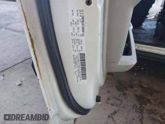 ✅ 2010 Dodge Grand Caravan Cargo • VIN: 2D4CN1AEXAR354388 • Lot: 71770624. Listed on Copart with 230,644 mi. Free auction sales archive from the USA and detailed vehicle history report at DreamBid. Image 15.