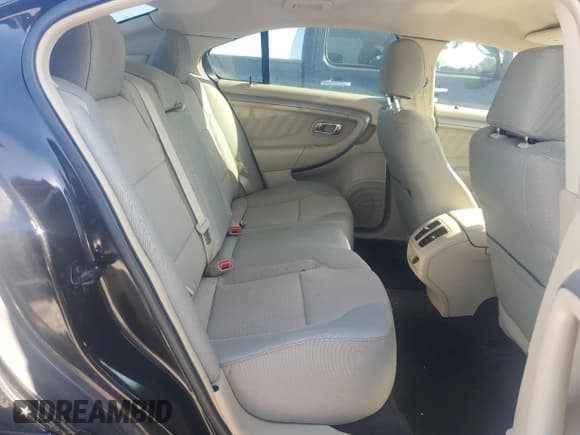 ✅ 2015 Ford Taurus SEL • VIN: 1FAHP2E87FG179944 • Lot: 85570075. Wystawiony na Copart z przebiegiem 71 449 mil. Bezpłatny archiwum sprzedaży aukcyjnych z USA i szczegółowy raport historii pojazdu na DreamBid. Zdjęcie 10.