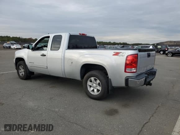 ✅ 2013 GMC Sierra 1500 SLE • VIN: 1GTR2VE78DZ265349 • Лот: 92511615. Опубликован ранее на Copart с пробегом 157 187 миль. Бесплатный доступ к архиву аукционных продаж из США и подробный отчёт об истории автомобиля на DreamBid. Изображение 2.