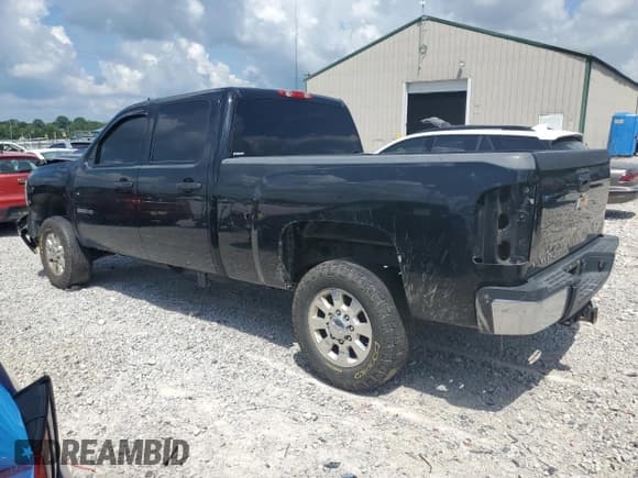 ✅ 2013 Chevrolet Silverado 2500HD LT • VIN: 1GC1KXC87DF177138 • Lot: 69036605. Wystawiony na Copart z przebiegiem 135 499 mil. Bezpłatny archiwum sprzedaży aukcyjnych z USA i szczegółowy raport historii pojazdu na DreamBid. Zdjęcie 2.