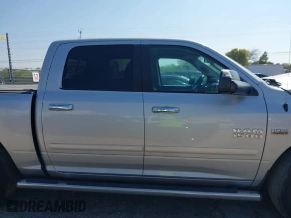 ✅ 2016 Ram 1500 Lone Star • VIN: 3C6RR6LT1GG288372 • Лот: 43548252. Опубликован ранее на IAAI с пробегом 141 004 миль. Бесплатный доступ к архиву аукционных продаж из США и подробный отчёт об истории автомобиля на DreamBid. Изображение 13.