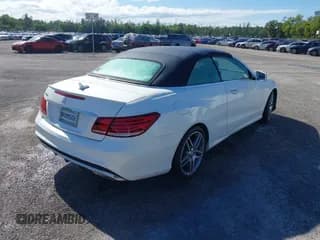 ✅ 2016 Mercedes-Benz E 400 • VIN: WDDKK6FFXGF325365 • Lot: 43579081. Wystawiony na IAAI z przebiegiem 40 034 mil. Bezpłatny archiwum sprzedaży aukcyjnych z USA i szczegółowy raport historii pojazdu na DreamBid. Zdjęcie 4.