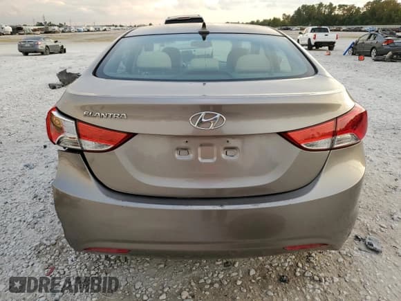 ✅ 2013 Hyundai Elantra Limited • VIN: 5NPDH4AE3DH179719 • Lot: 86705725. Listed on Copart with 125,043 mi. Free auction sales archive from the USA and detailed vehicle history report at DreamBid. Image 6.