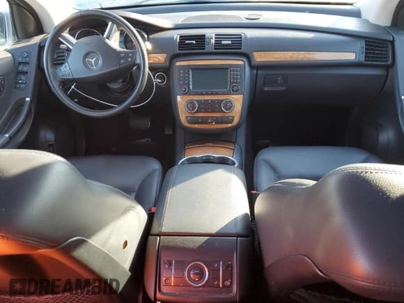 ✅ 2007 Mercedes-Benz R 3.5L • VIN: 4JGCB65E77A052806 • Lot: 48010855. Listed on Copart with 115,478 mi. Free auction sales archive from the USA and detailed vehicle history report at DreamBid. Image 8.