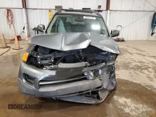 ✅ 2005 Saturn VUE • VIN: 5GZCZ23D75S840736 • Lot: 59581725. Wystawiony na Copart z przebiegiem Nie podano. Bezpłatny archiwum sprzedaży aukcyjnych z USA i szczegółowy raport historii pojazdu na DreamBid. Zdjęcie 5.