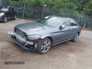 ✅ 2021 Mercedes-Benz C 300 • VIN: W1KWF8EB5MR612798 • Lot: 42992980. Wystawiony na IAAI z przebiegiem 17 243 mil. Bezpłatny archiwum sprzedaży aukcyjnych z USA i szczegółowy raport historii pojazdu na DreamBid. Zdjęcie 2.