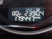 ✅ 2015 Mazda CX-5 Grand Touring • VIN: JM3KE2DY2F0515152 • Lot: 42616563. Wystawiony na IAAI z przebiegiem 179 447 mil. Bezpłatny archiwum sprzedaży aukcyjnych z USA i szczegółowy raport historii pojazdu na DreamBid. Zdjęcie 15.