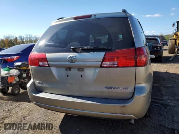 2005 Toyota Sienna LE z VIN 5TDZA23C55S353585, wystawiony jako Copart lot #89558335 z przebiegiem 89 759 mil mil oraz Szkoda całkowita • Salvage title. Historia ofert i sprzedaży dostępna na DreamBid. Obrazek 6.