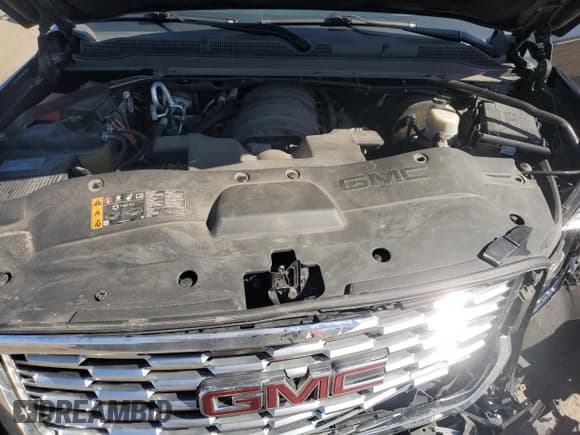 ✅ 2019 GMC Yukon Denali • VIN: 1GKS2CKJ9KR163677 • Lot: 52611245. Listed on Copart with 155,926 mi. Free auction sales archive from the USA and detailed vehicle history report at DreamBid. Image 13.