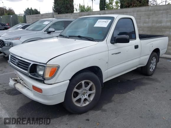 ✅ 1996 Toyota Tacoma • VIN: 4TANL42N7TZ146937 • Lot: 43725969. Listed on IAAI with 205,510 mi. Free auction sales archive from the USA and detailed vehicle history report at DreamBid. Image 2.