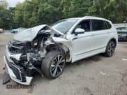 ✅ 2023 Volkswagen Tiguan SEL R-Line • VIN: 3VV4B7AXXPM029983 • Лот: 84759205. Опубликован ранее на Copart с пробегом 23 925 миль. Бесплатный доступ к архиву аукционных продаж из США и подробный отчёт об истории автомобиля на DreamBid. Изображение 1.